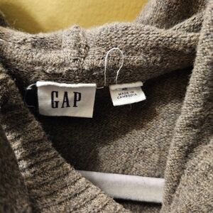 GAP Brown Knit Sweater - Cozy Neutral